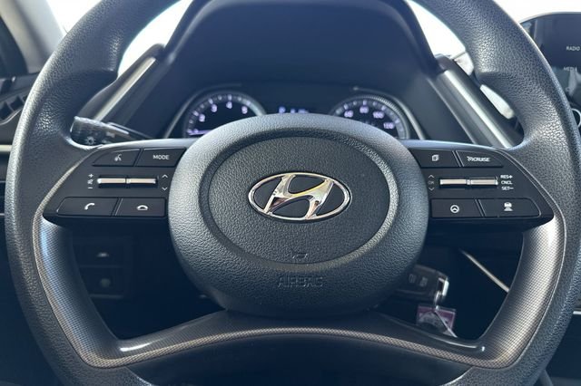 Used 2021 Gray Hyundai SE image 20