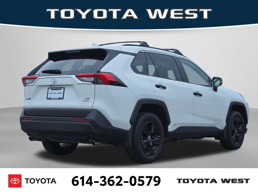 Used 2025 White Toyota LE image 7