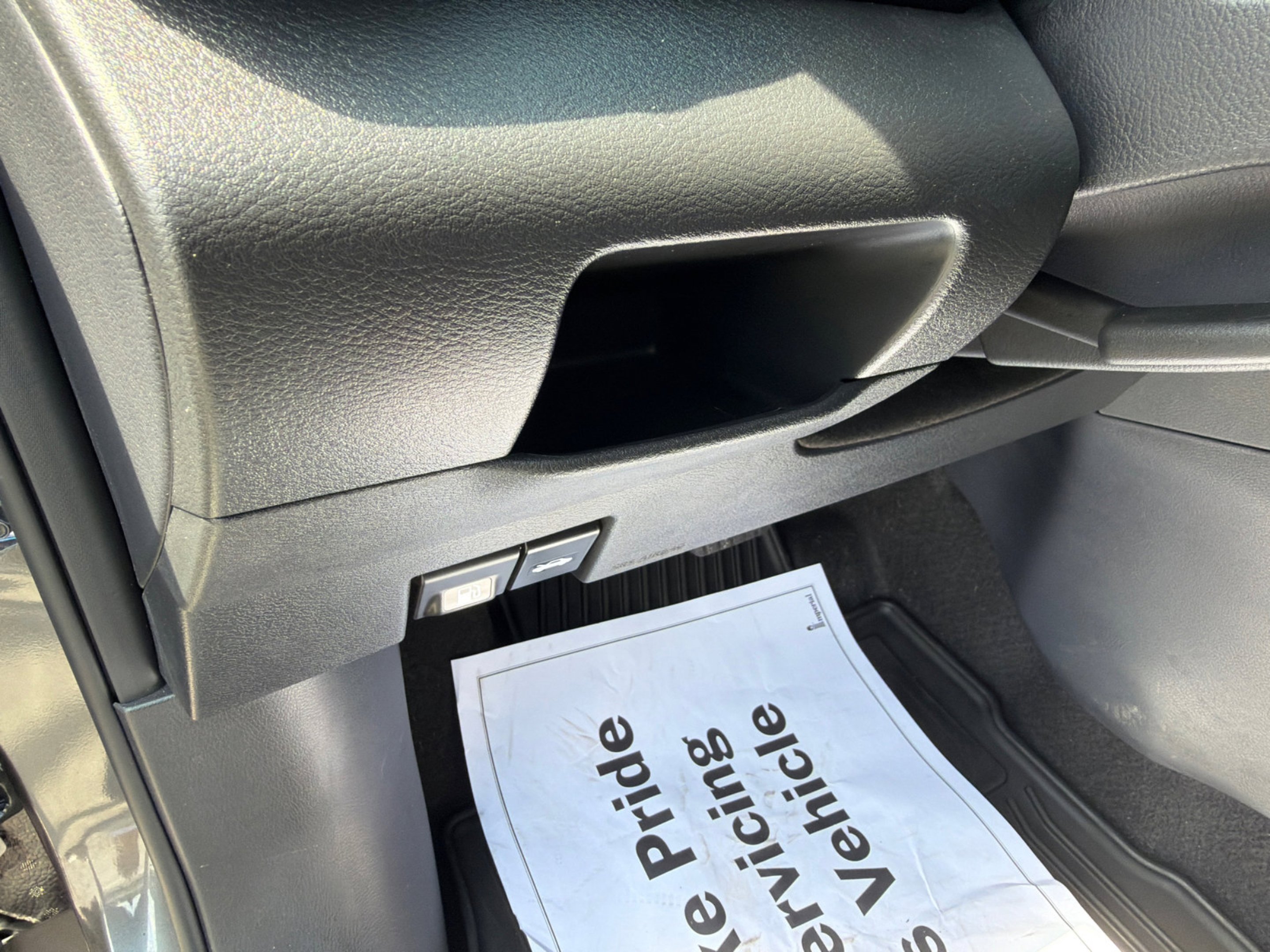 Used 2024 Gun Metallic Nissan SV image 20