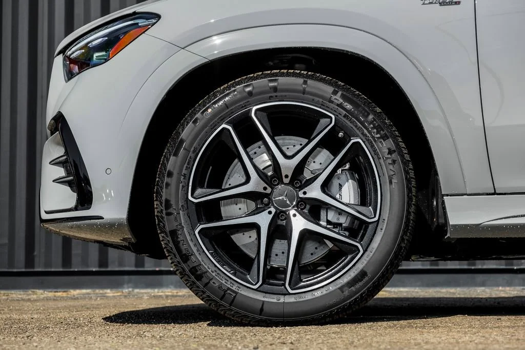 New 2026 MANUFAKTUR Alpine Grey Mercedes-Benz GLE 53 AMG® image 40