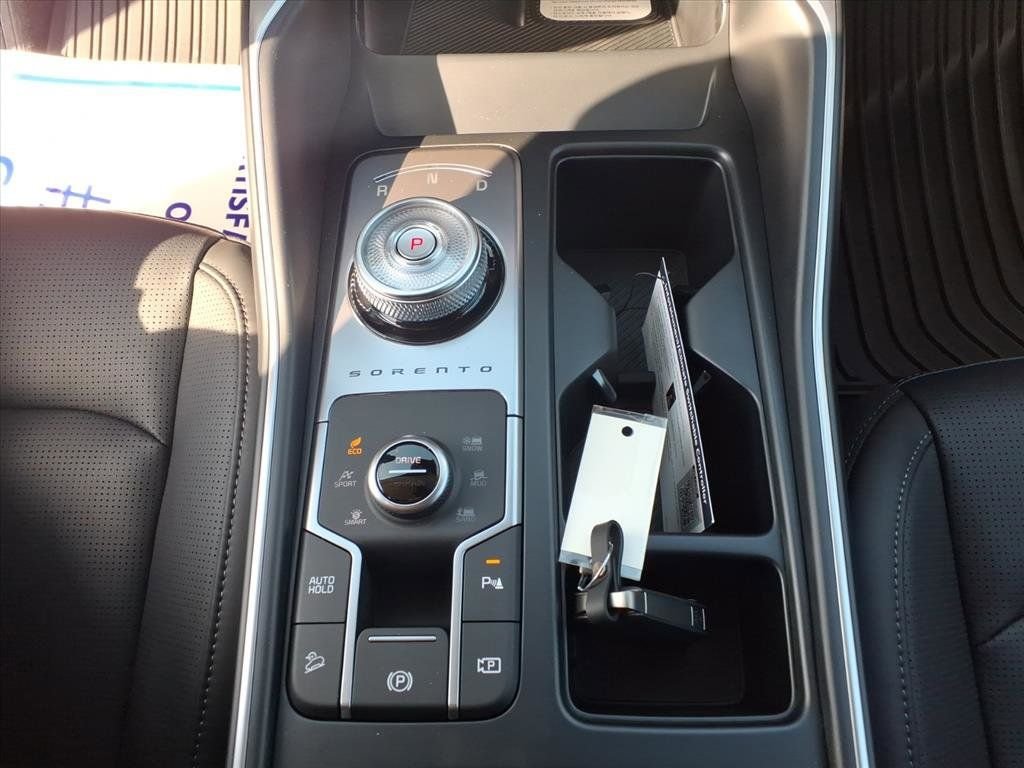 2026 Kia Sorento EX Hybrid - Photo 24