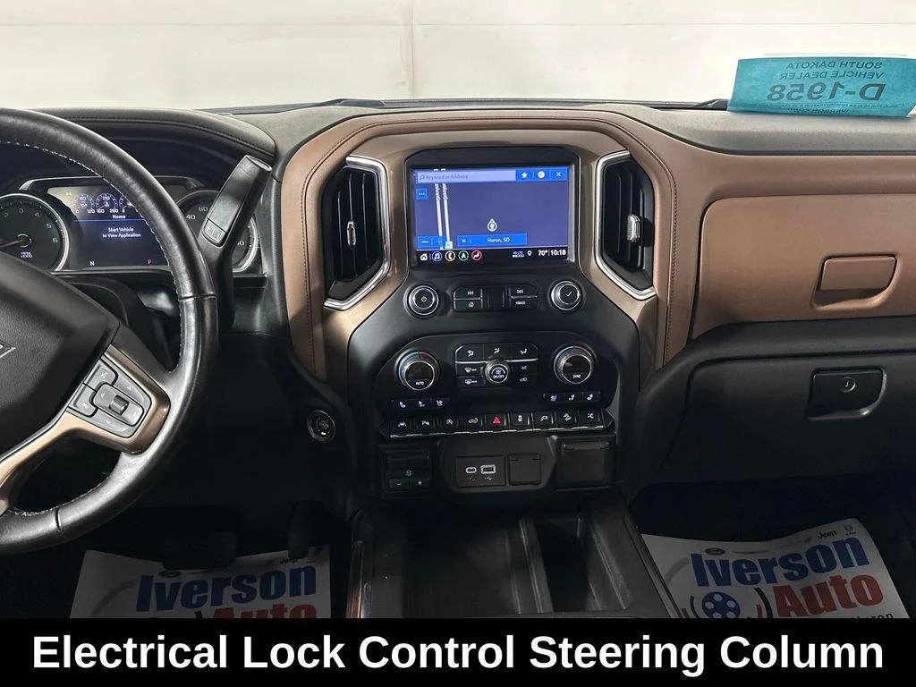 Used 2019 Iridescent Pearl Tricoat Chevrolet High Country image 29