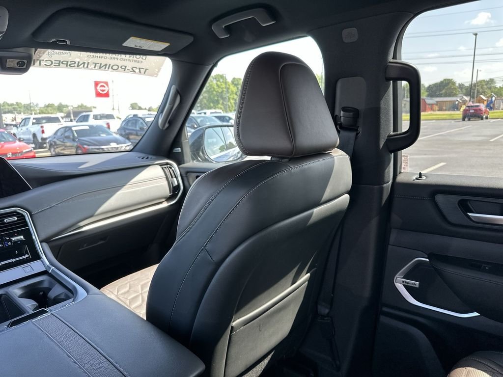 Used 2025 Blue Nissan Platinum image 11
