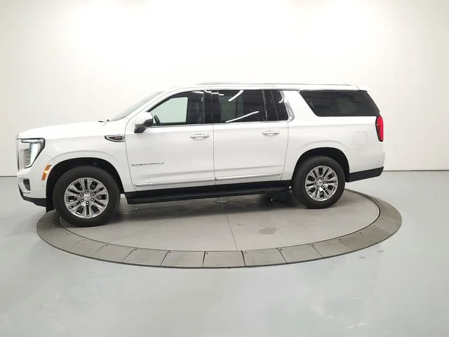 Used 2025 White GMC Denali image 5