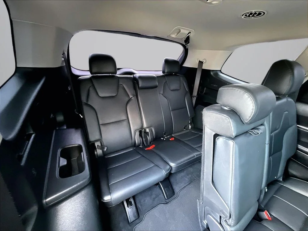 Used 2022 Green Kia EX image 29