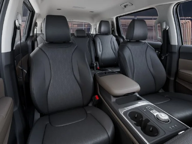 New 2027 White Kia LXS image 15