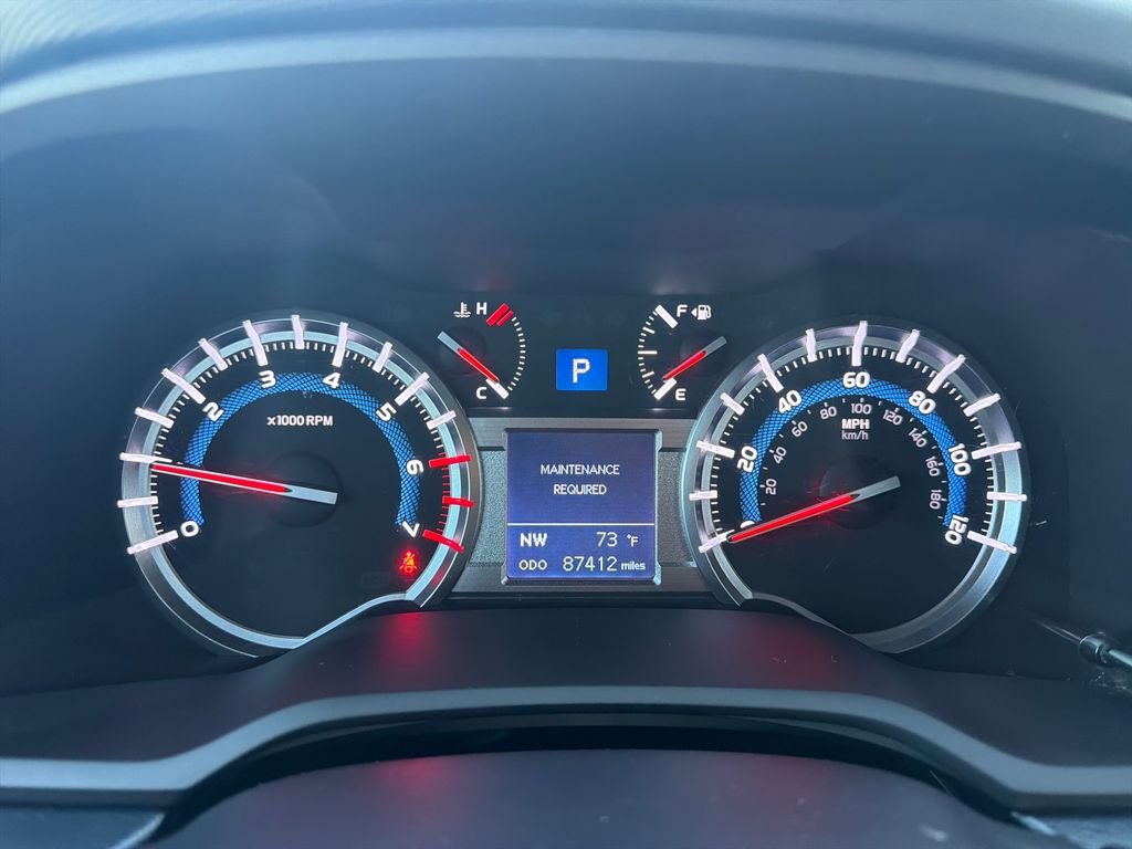 Used 2019 Classic Silver Metallic Toyota SR5 Premium image 17