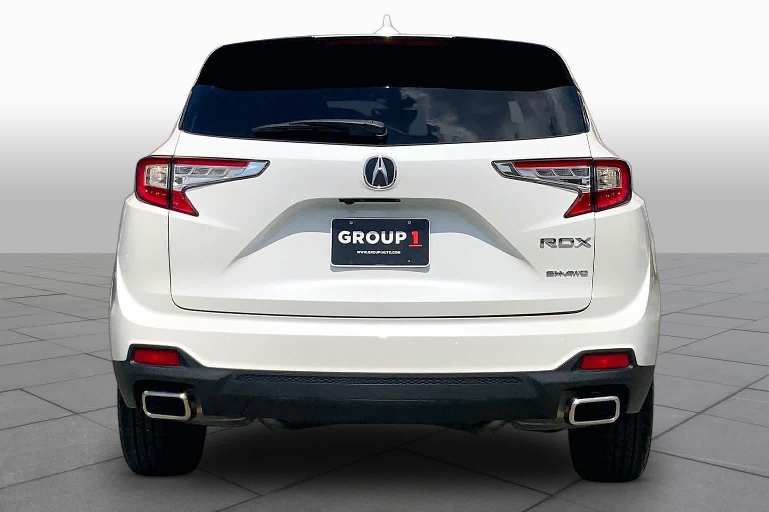 Used 2024 Platinum White Pearl Acura  image 5