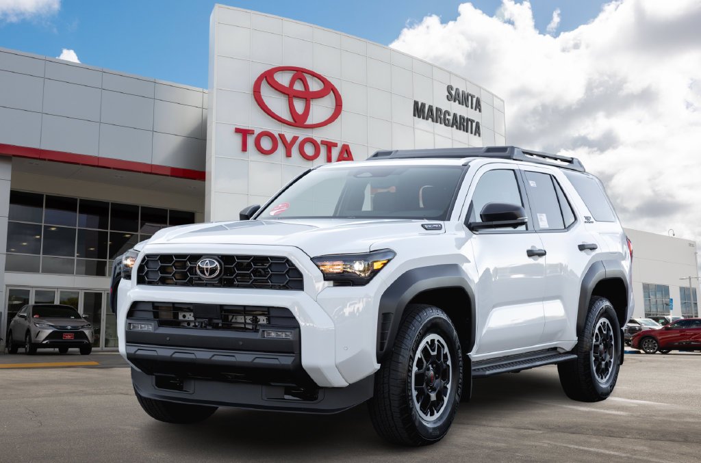 2026 Toyota 4Runner i-FORCE MAX 4Runner TRD Off-Road Premium