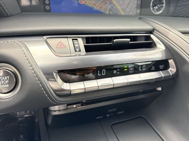 Used 2021 White Lexus 500 image 19