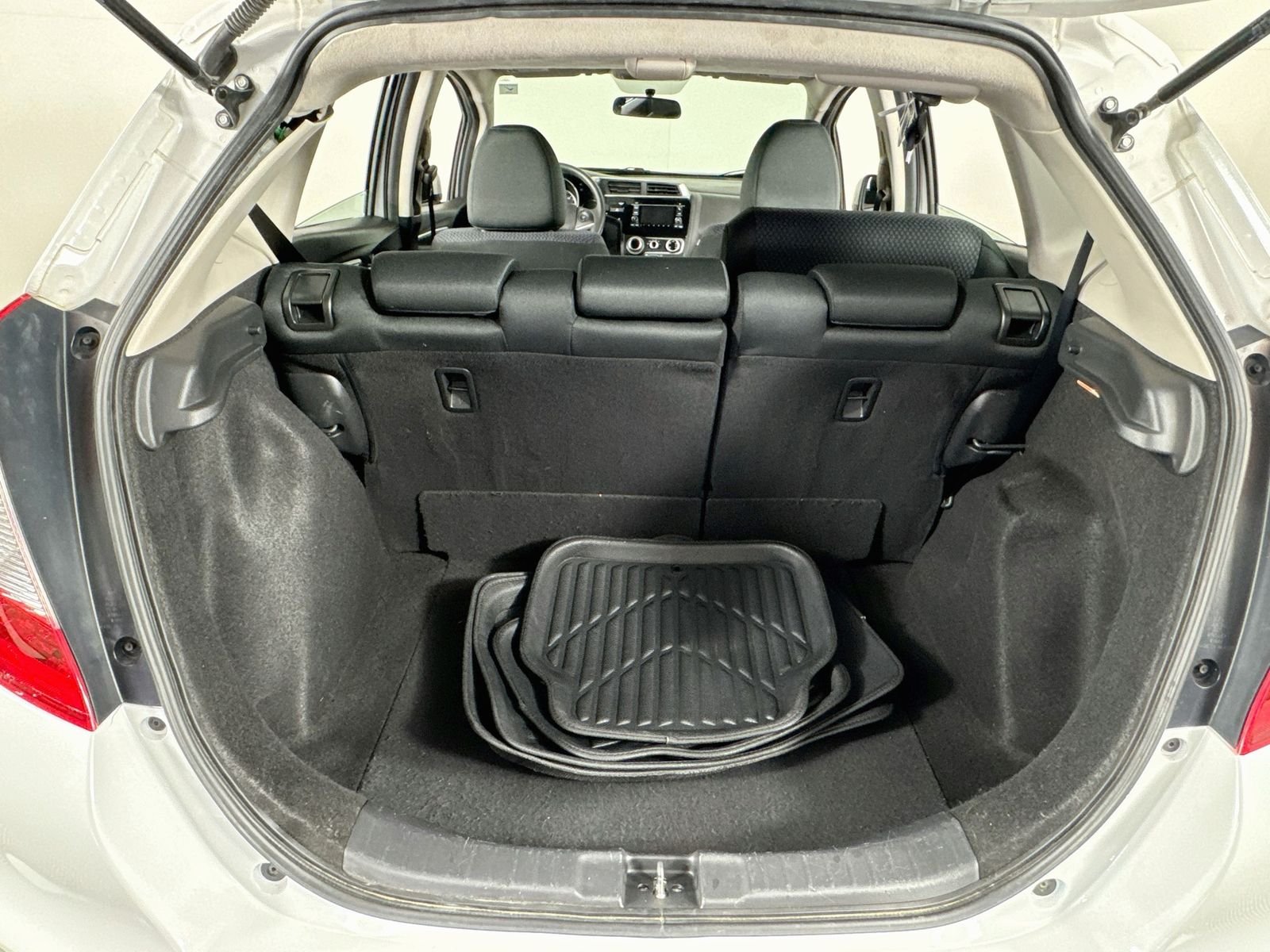 Used 2020 Platinum White Pearl Honda LX image 19