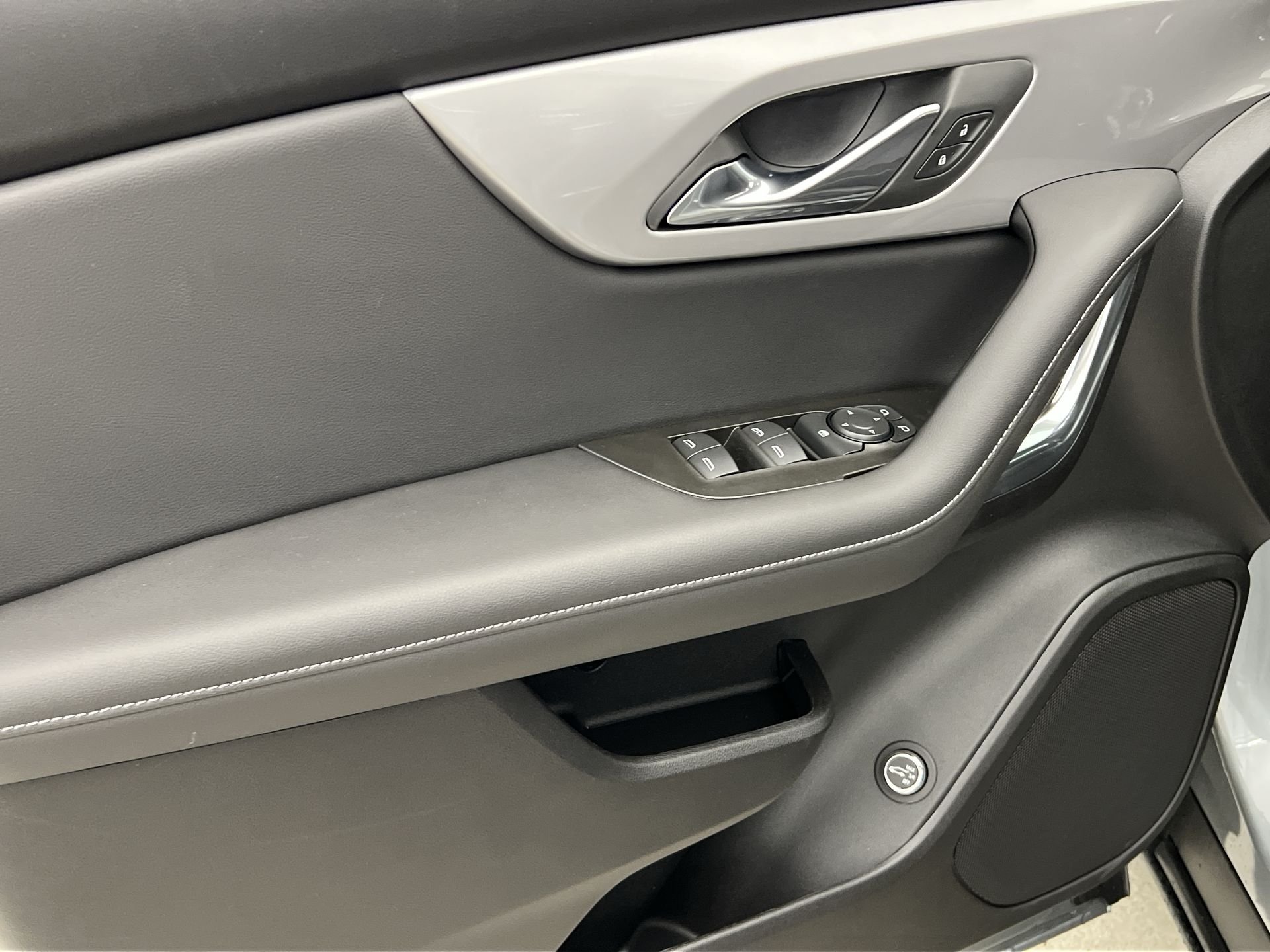 2025 Chevrolet Blazer 2LT - Photo 64