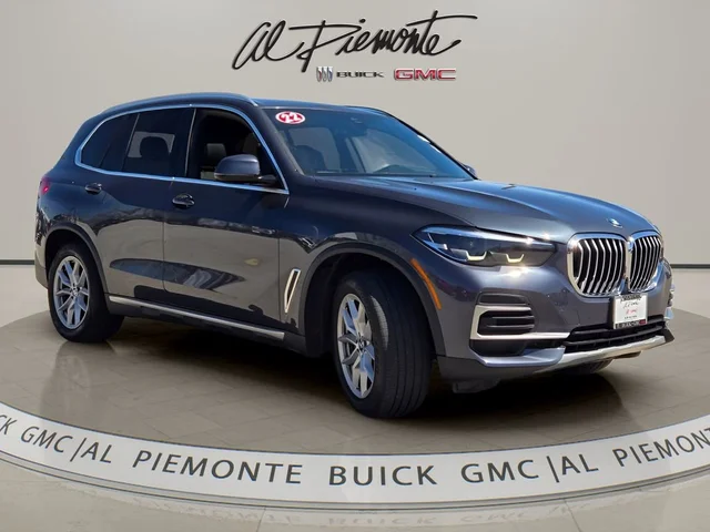 Pre-Owned 2022 BMW X5 xDrive40i