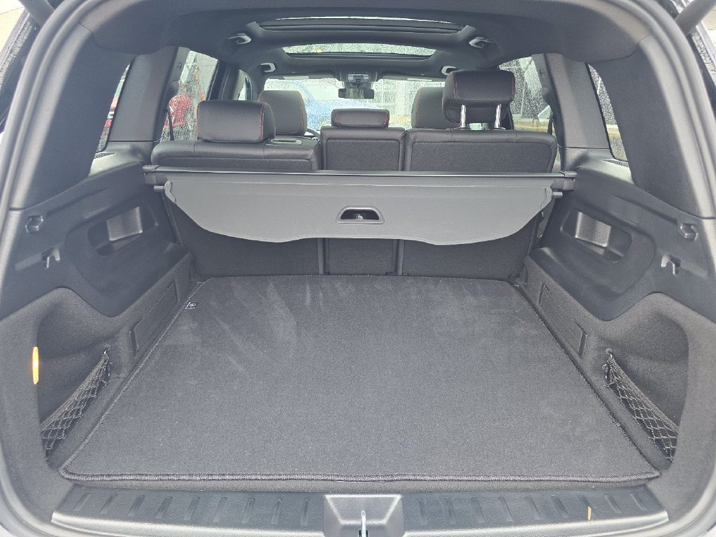Certified Used 2023  Mercedes-Benz GLB 250 image 23