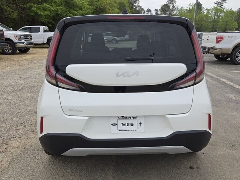 Used 2023 Snow White Pearl Kia LX image 12
