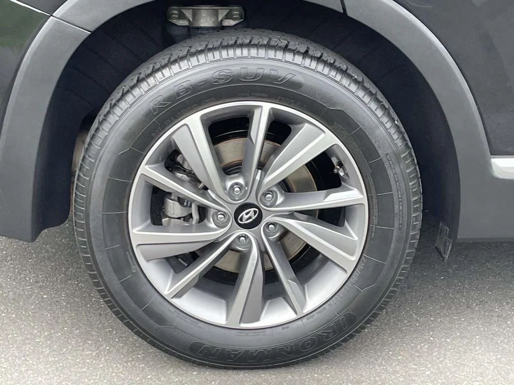 Used 2020 Black Hyundai SEL image 7