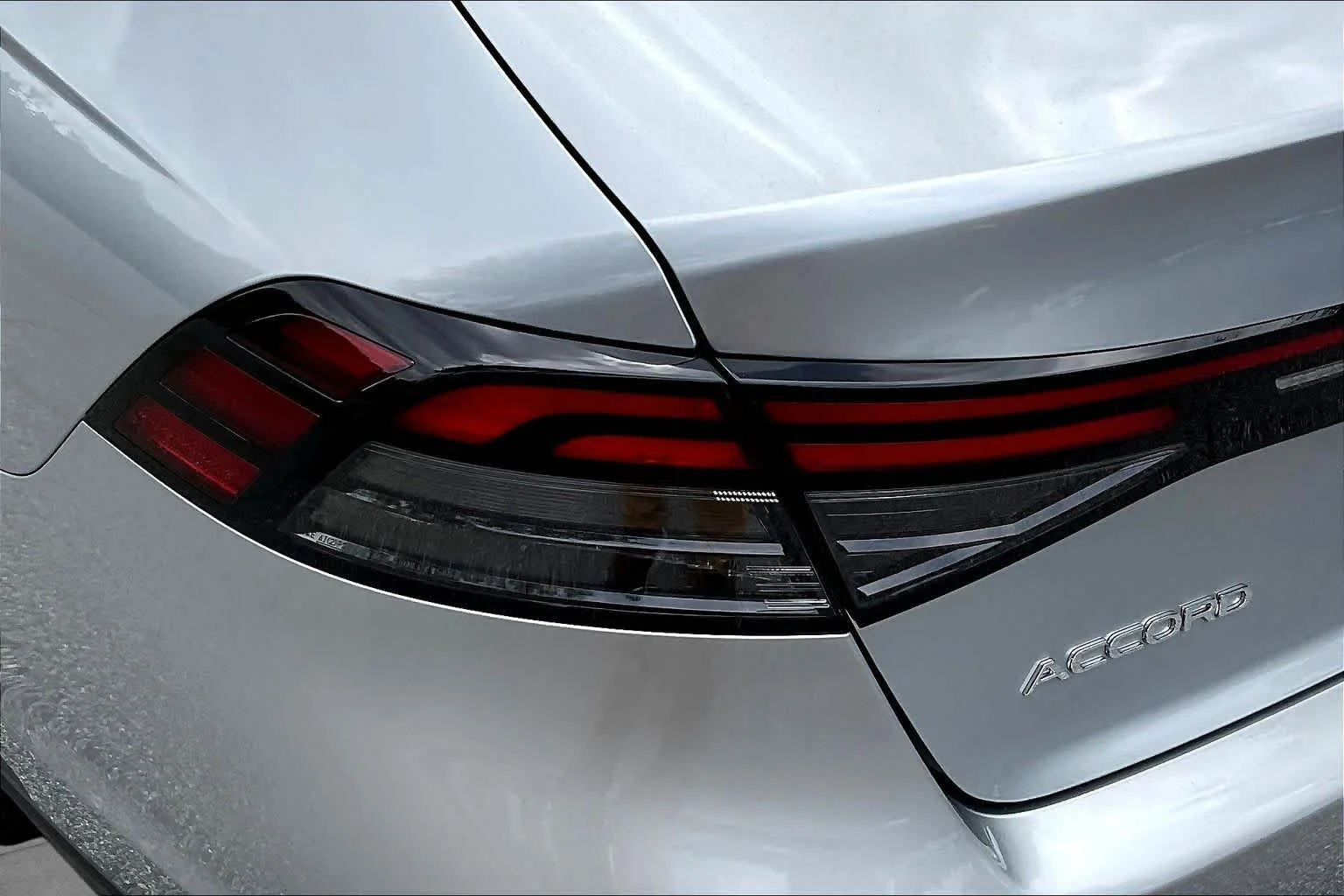 New 2026 Solar Silver Metallic Honda SE image 14