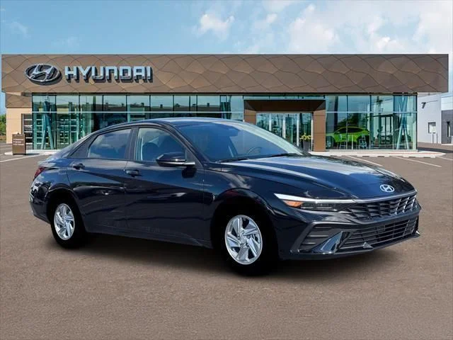 New 2026 Abyss Black Hyundai SE image 10
