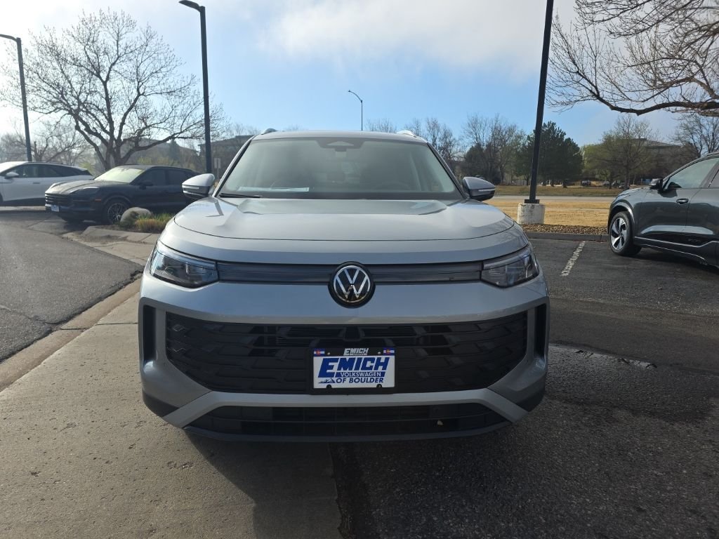 New 2026 Pyrite Silver Metallic Volkswagen 2.0T SE image 8