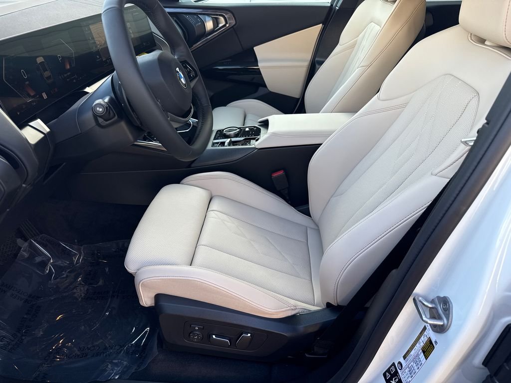 New 2026 Alpine White BMW 30 xDrive image 22