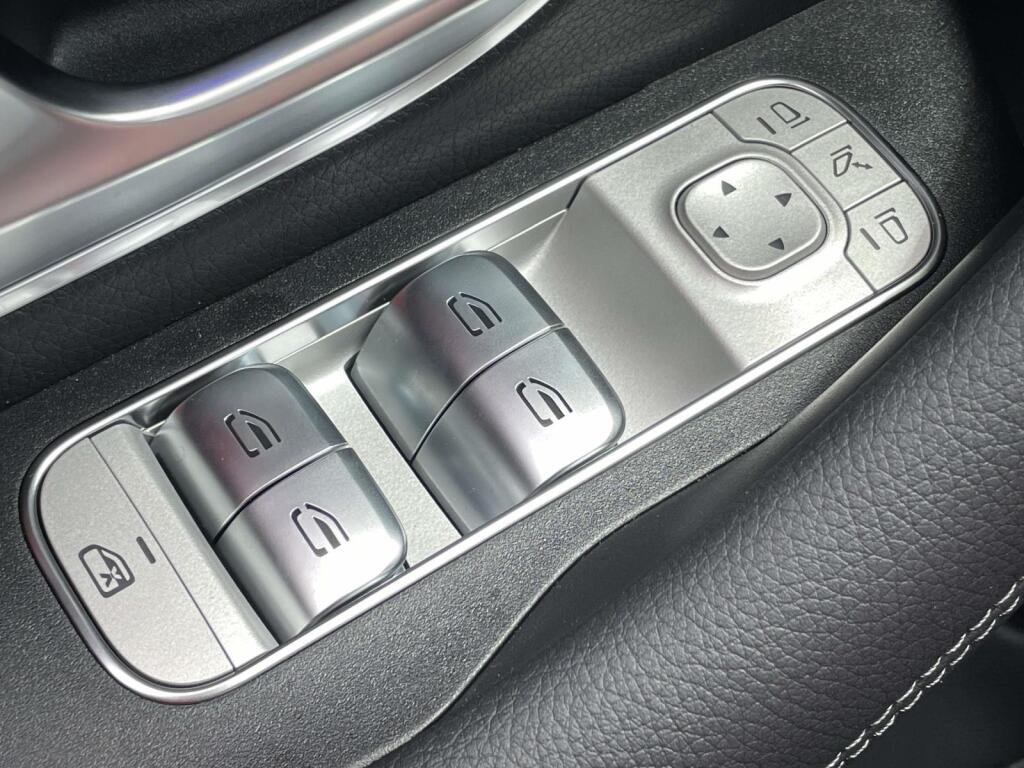 New 2026 Selenite Grey Metallic Mercedes-Benz GLE 450 image 32