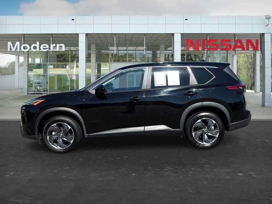 Used 2025 Super Black Nissan SV image 2