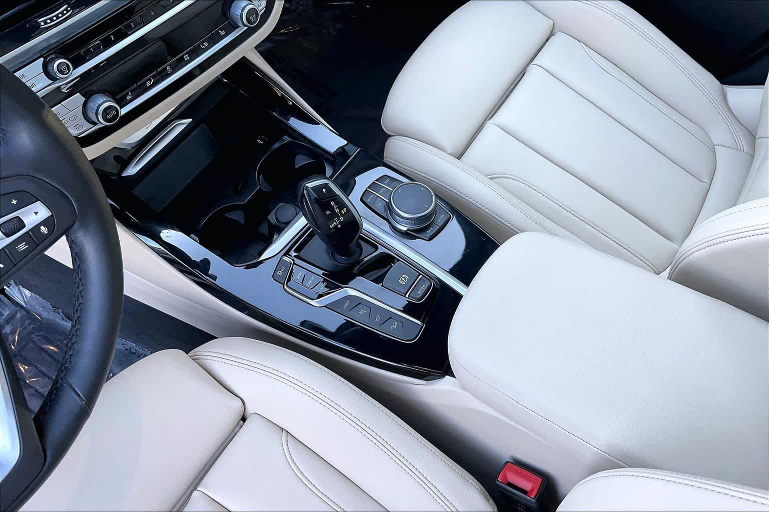 Used 2021 Mineral White Metallic BMW xDrive30e image 16