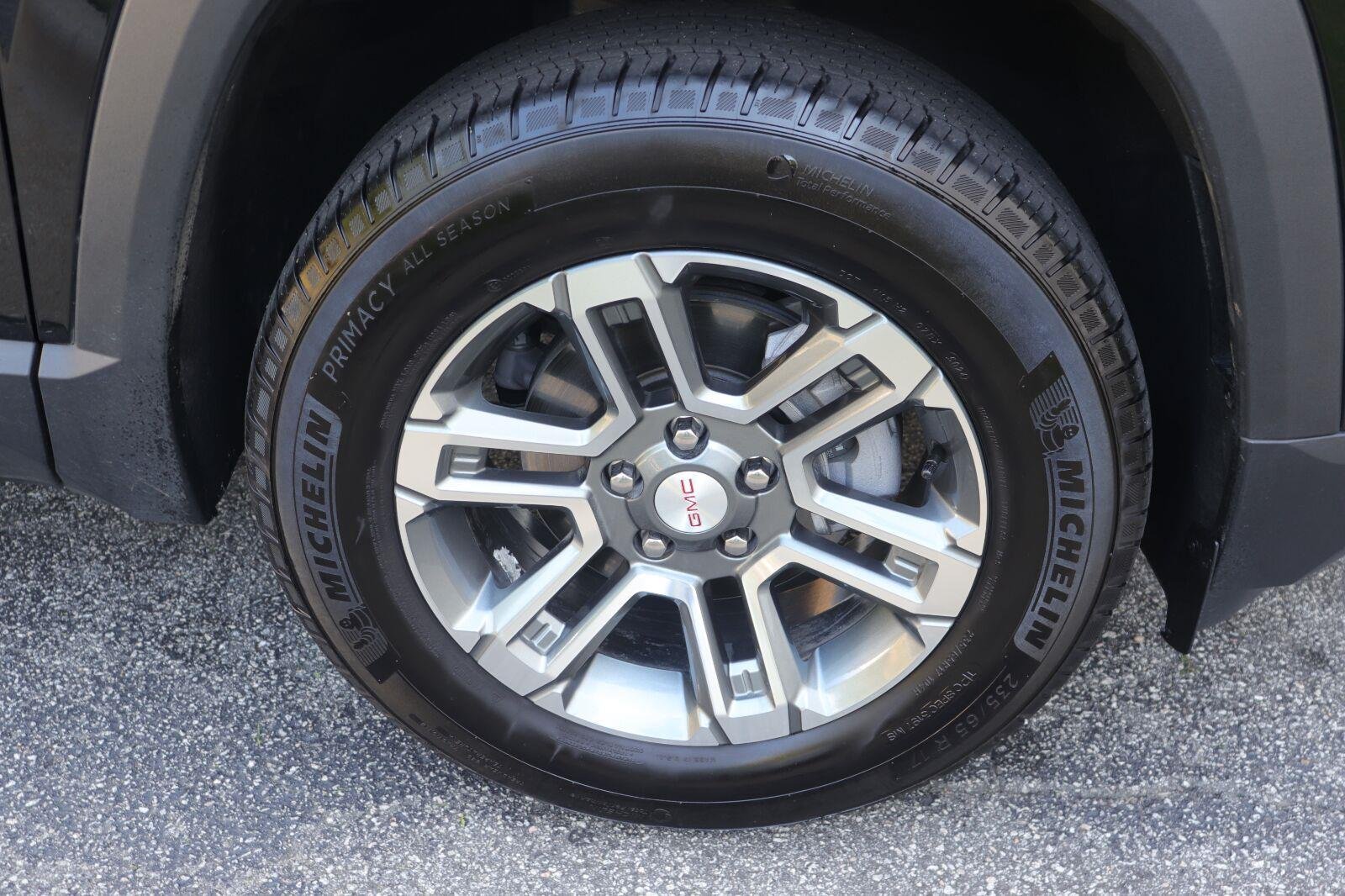 Used 2025 Ebony Twilight Metallic GMC AWD Elevation image 36