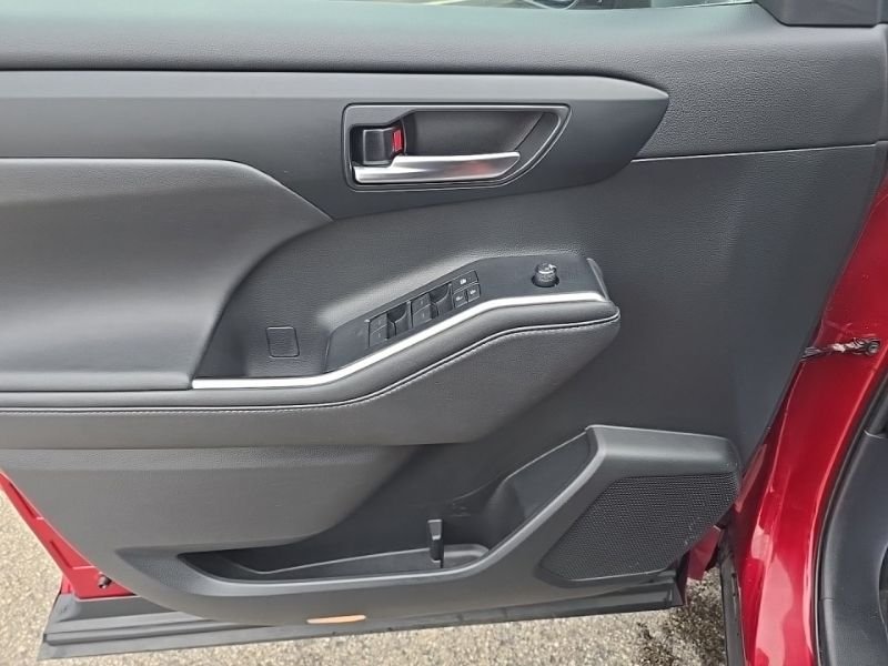 Used 2020 Red Toyota XLE image 20