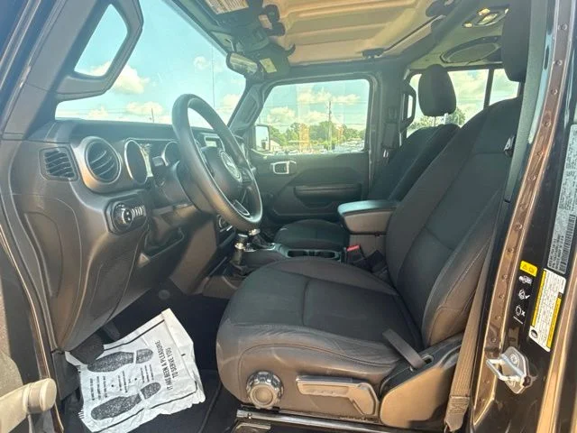 Used 2020 Gray Jeep Sport image 11