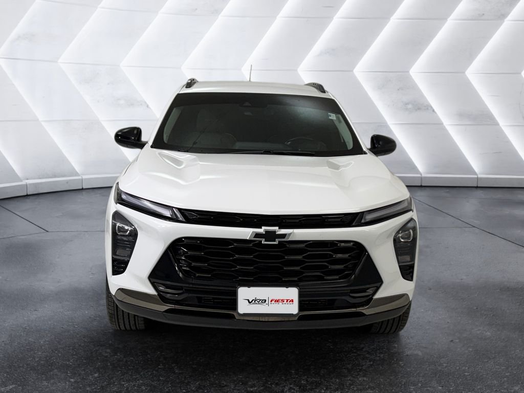 Used 2025 White Chevrolet ACTIV image 2