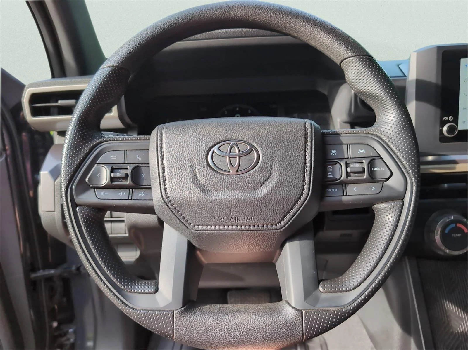 Used 2025 Underground Toyota SR5 image 22