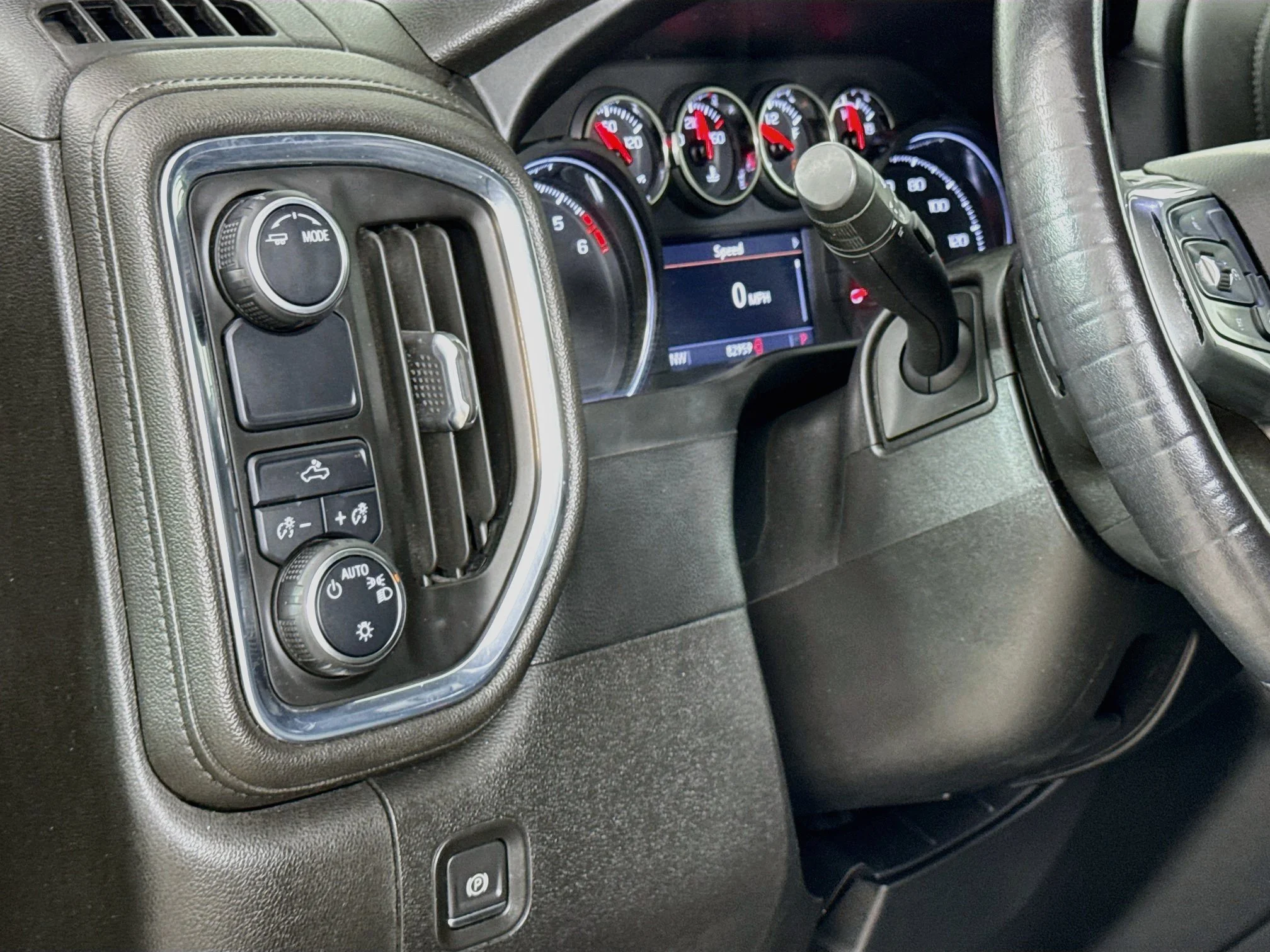 Used 2022 Oxford Brown Metallic Chevrolet LT image 12