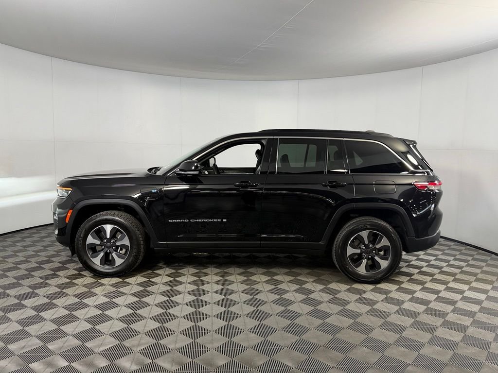 Certified Used 2024 Black Jeep 4xe image 10