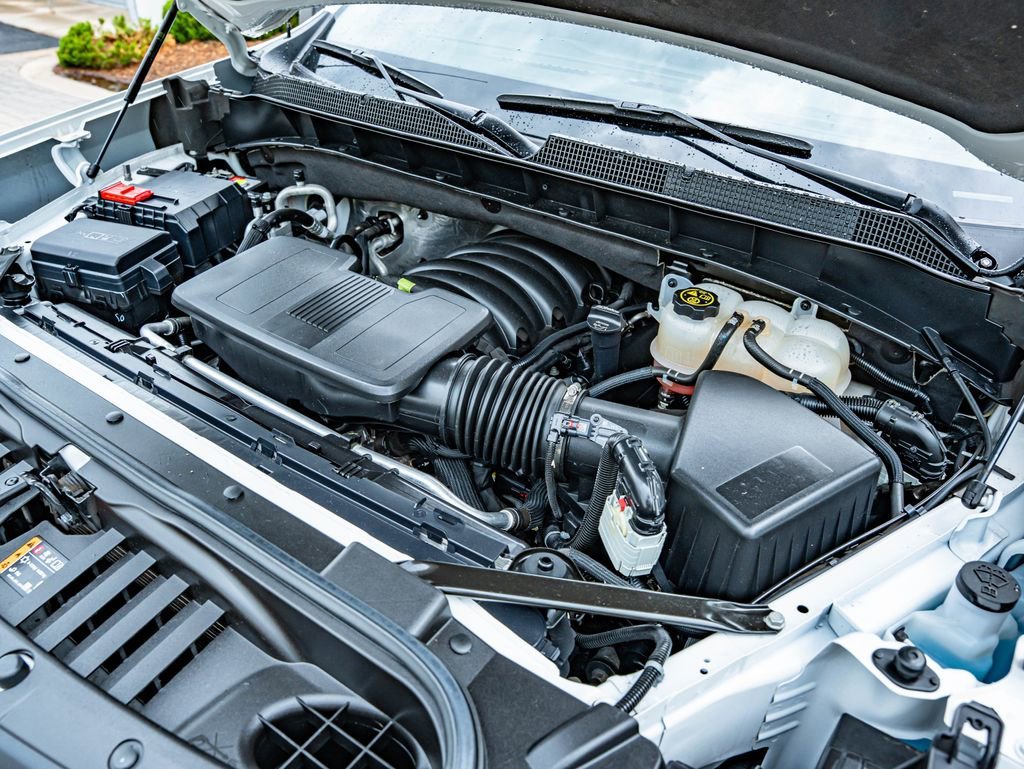 Used 2023 Summit White Chevrolet LT image 38