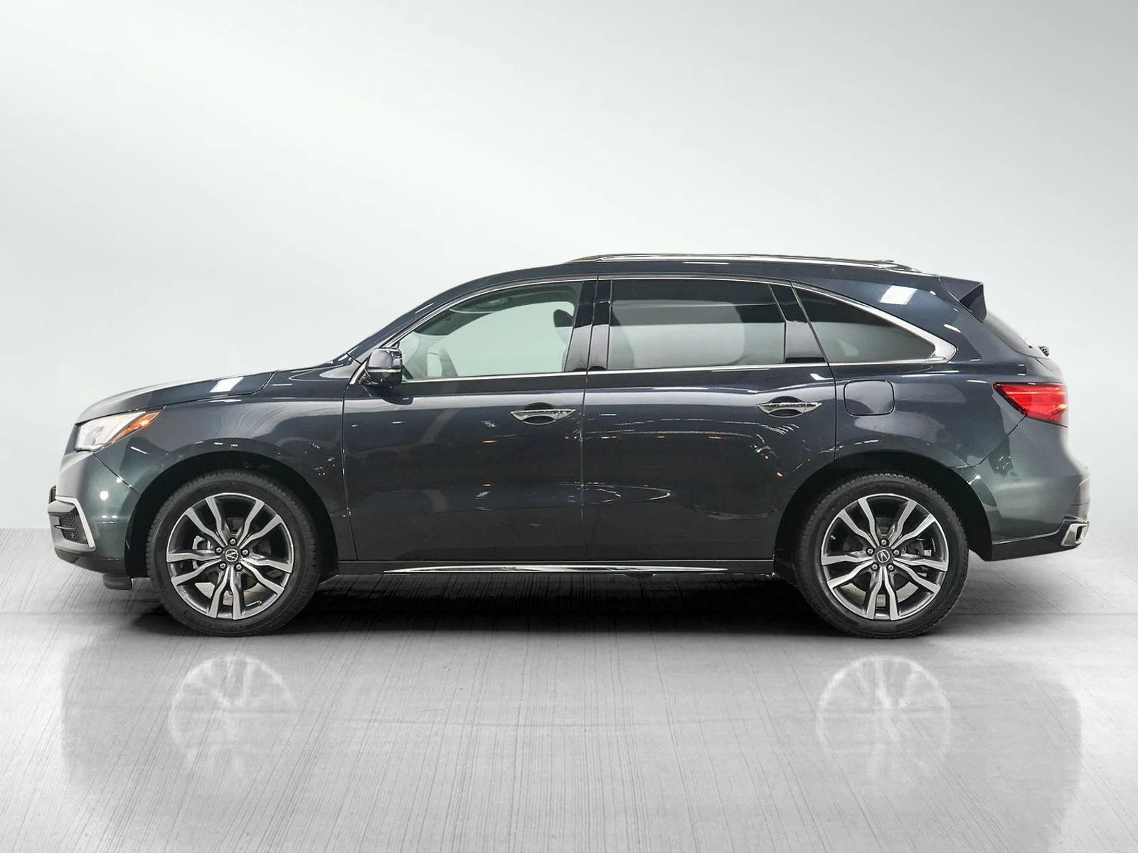 Used 2019 Acura MDX Advance Package with VIN 5J8YD4H89KL003569 for sale in Burnsville, Minnesota