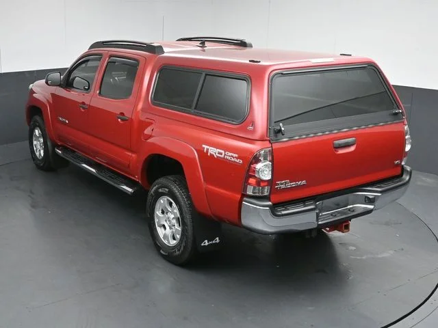 Used 2013 Red Toyota Base image 46