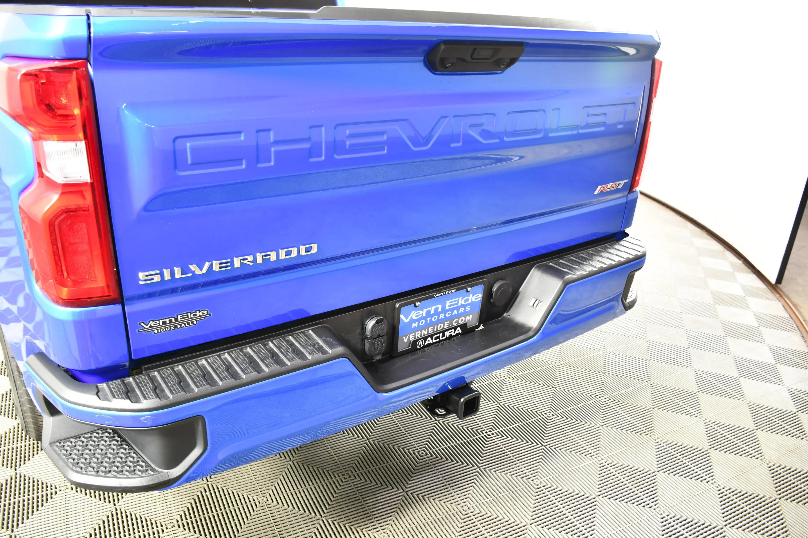 Used 2026 Riptide Blue Metallic Chevrolet RST image 15