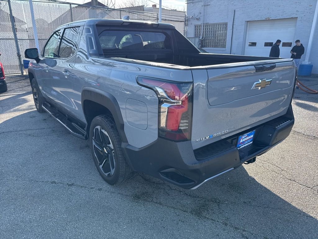 2025 Chevrolet Silverado EV LT - Photo 6