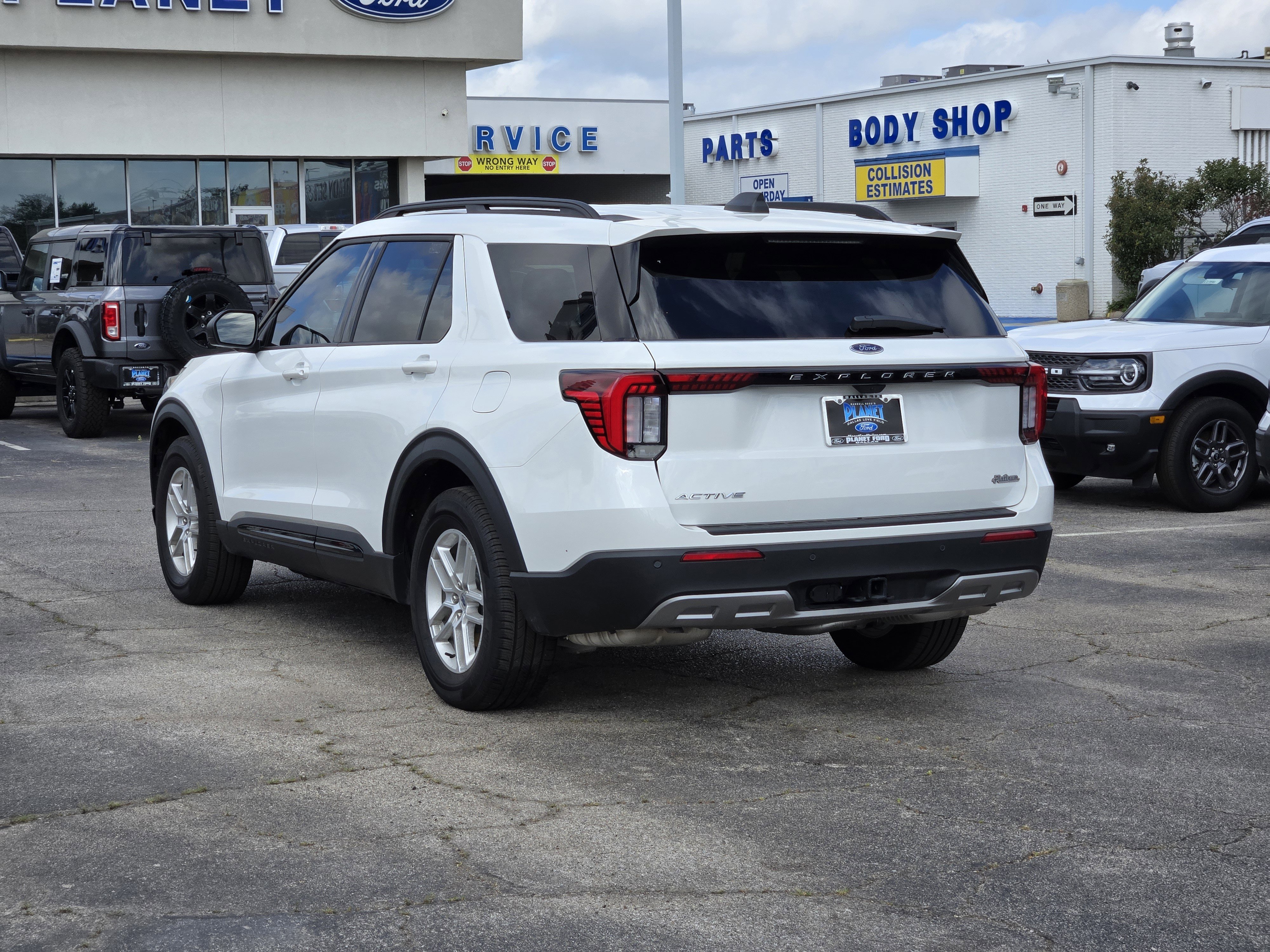 New 2026 Star White Metallic Tri-Coat Ford Active image 3