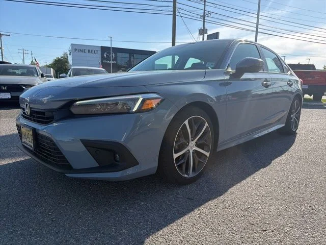 2023 Honda Civic Touring CVT's photo