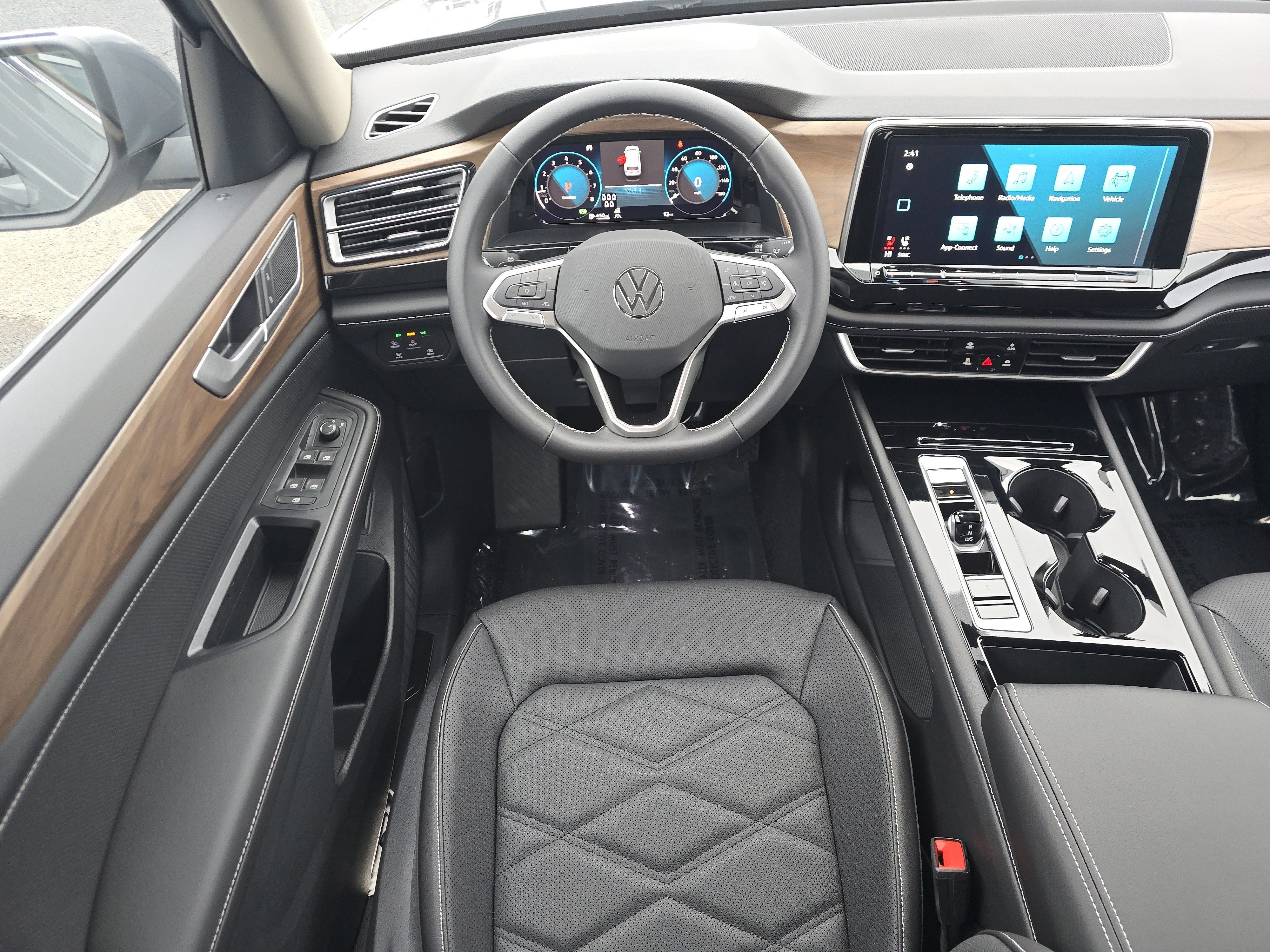 New 2026 Pure Gray Volkswagen 2.0T SE w/Technology image 20
