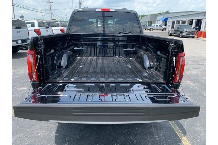 New 2025 Agate Black Metallic Ford Lariat image 26