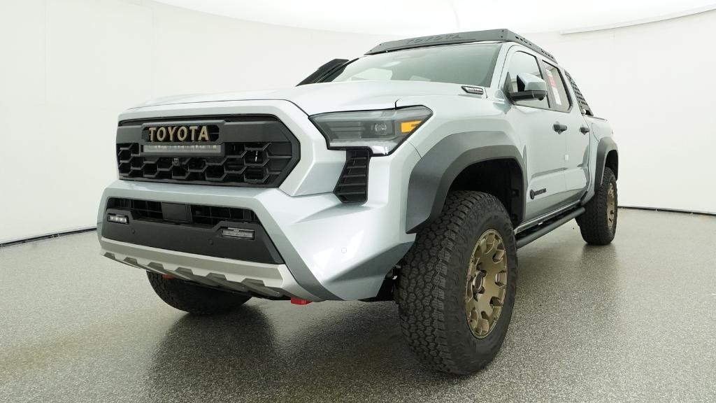 New 2026 Celestial Silver Metallic Toyota Trailhunter image 4