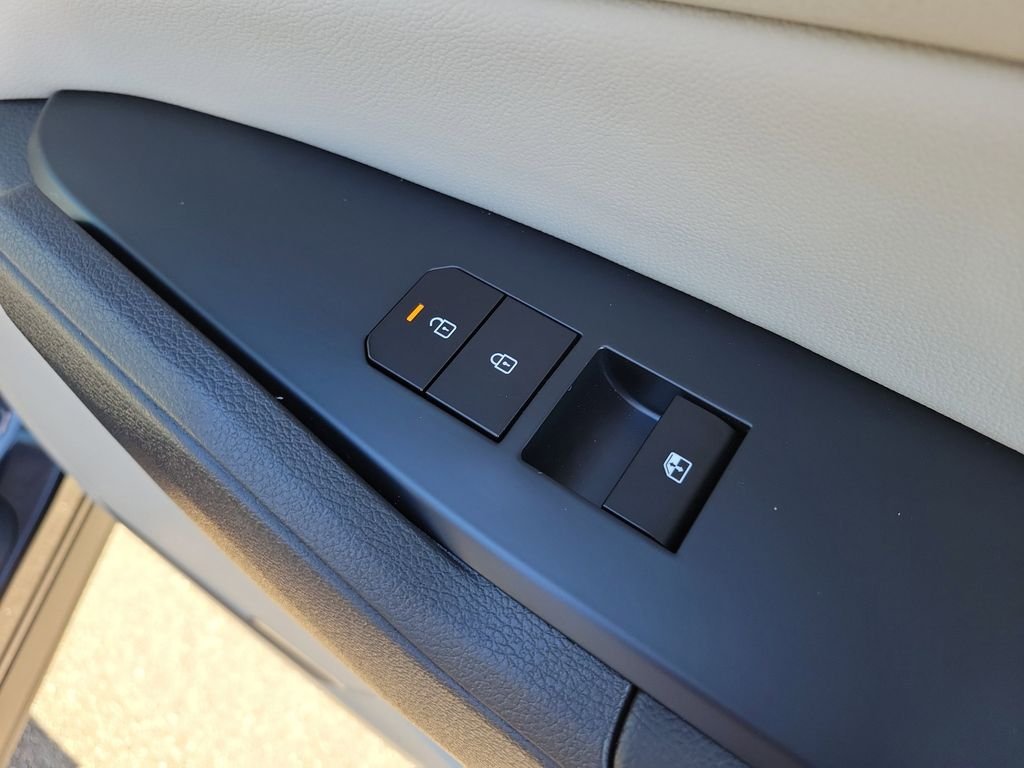 New 2026 Gray Kia EX image 11
