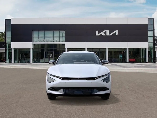 New 2026 White Kia Light image 2