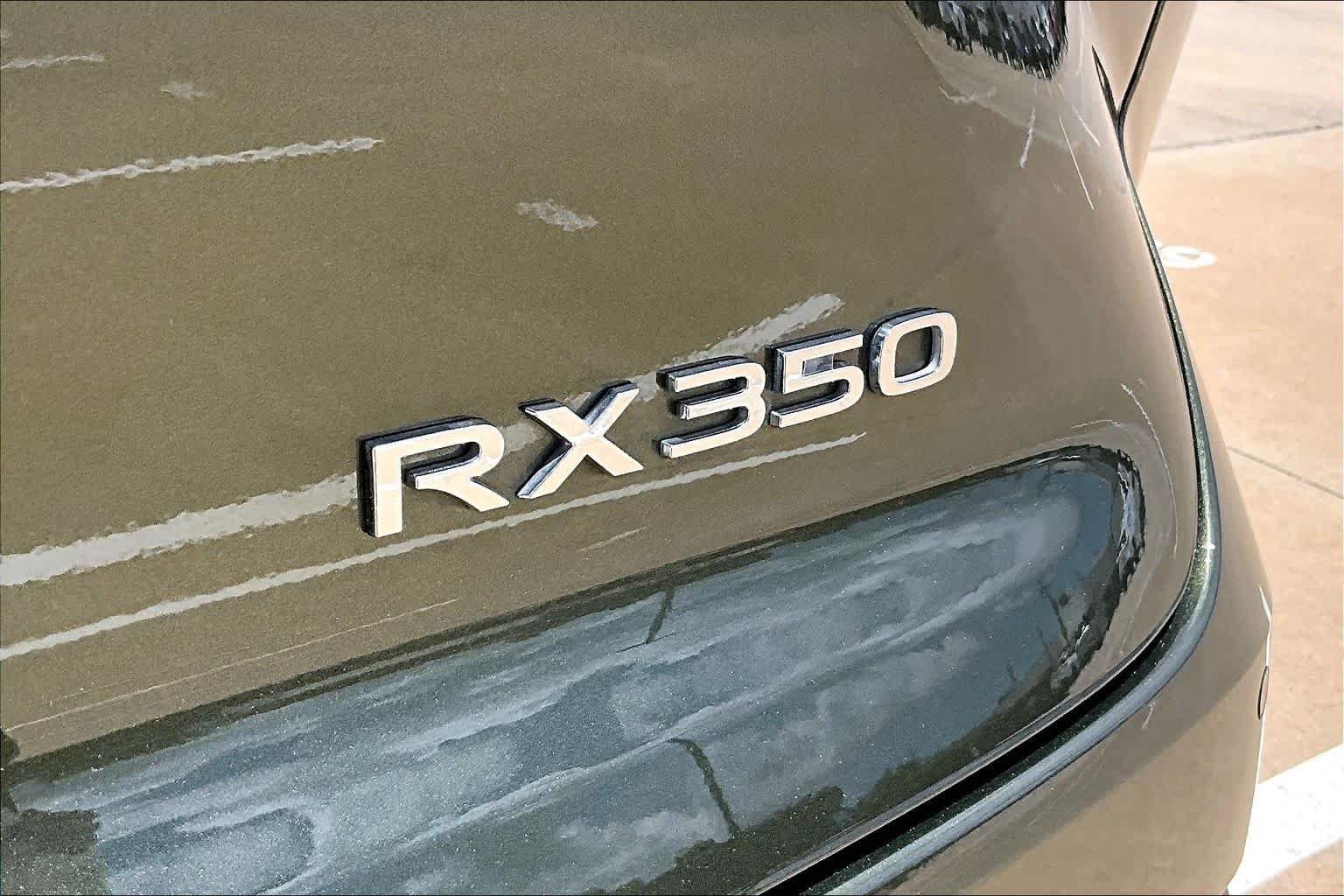 Used 2025 Nori Green Pearl Lexus Premium Plus image 10