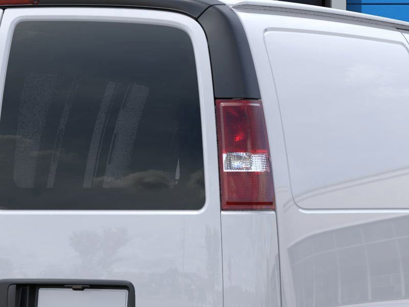 2025 Chevrolet Express Cargo Work Van - Photo 11