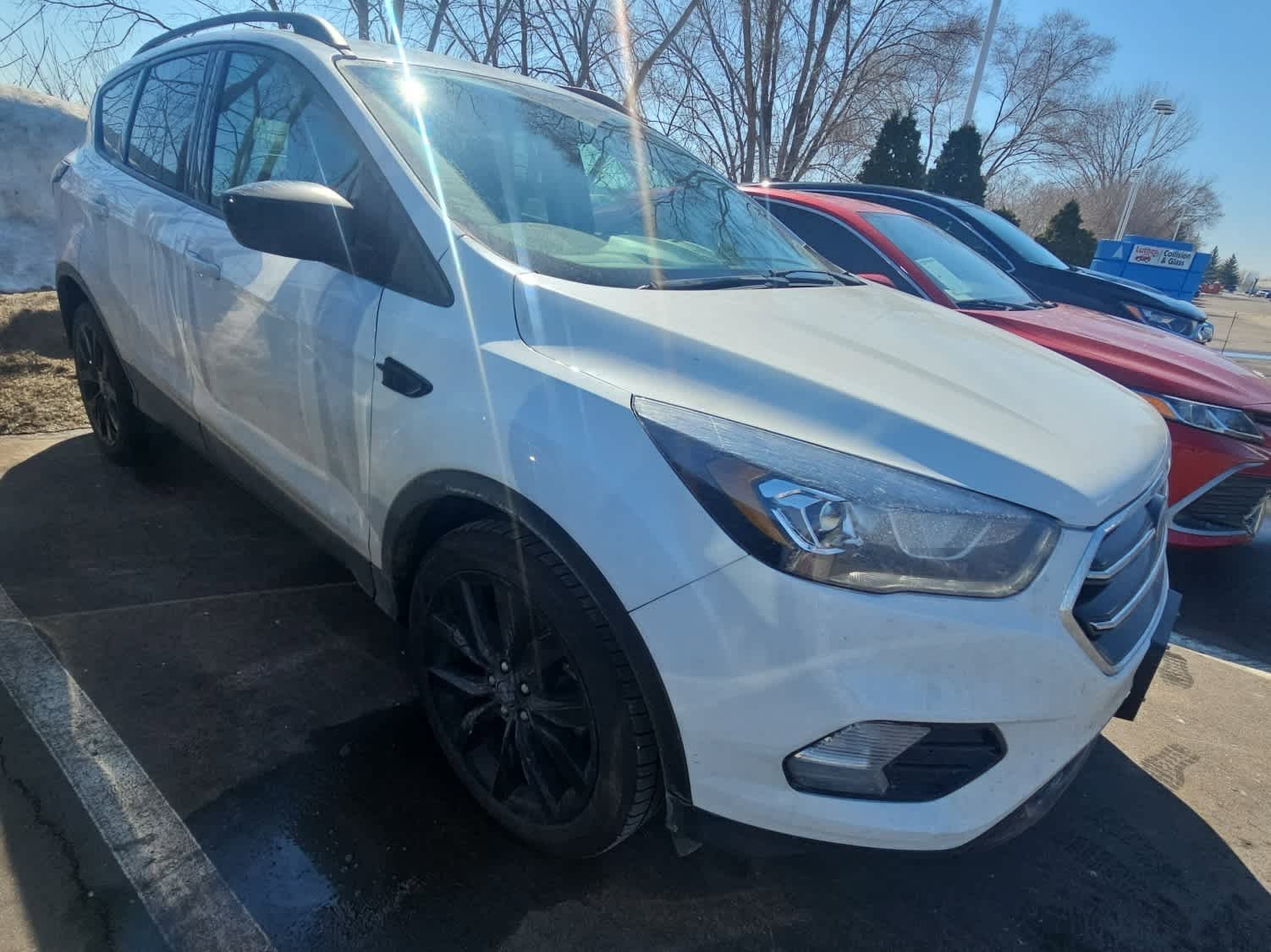 Used 2018 Ford Escape SE with VIN 1FMCU9GD4JUA42286 for sale in Hopkins, MN