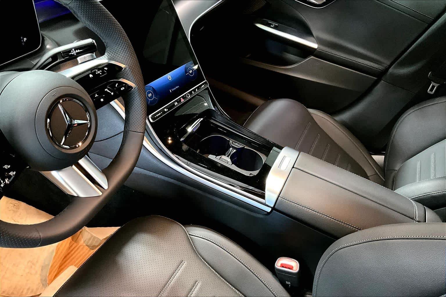 New 2026 040/Black Mercedes-Benz C 300 image 11